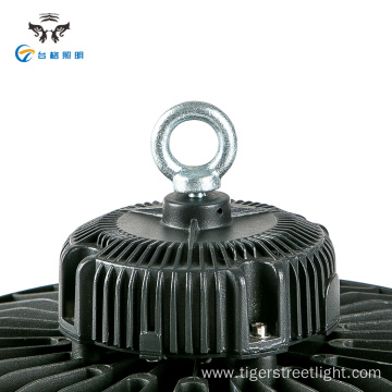 High brightness die cast aluminum highbay light